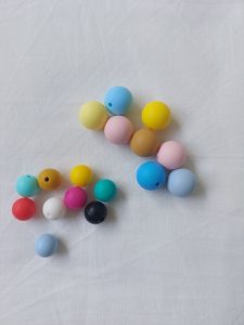 hochets_perles_couleurs