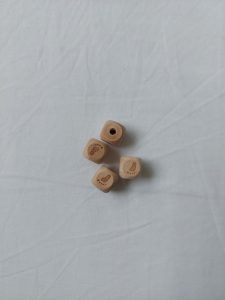 hochets_perles_pieds