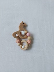 Hochet licorne poudré