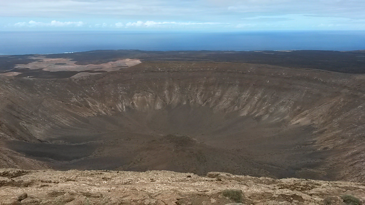 lanzarote_lanzarote_craterecalderablanca