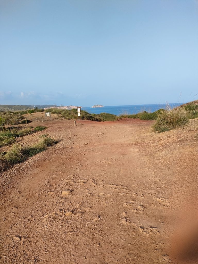 minorque_minorque_cavalleria_chemin