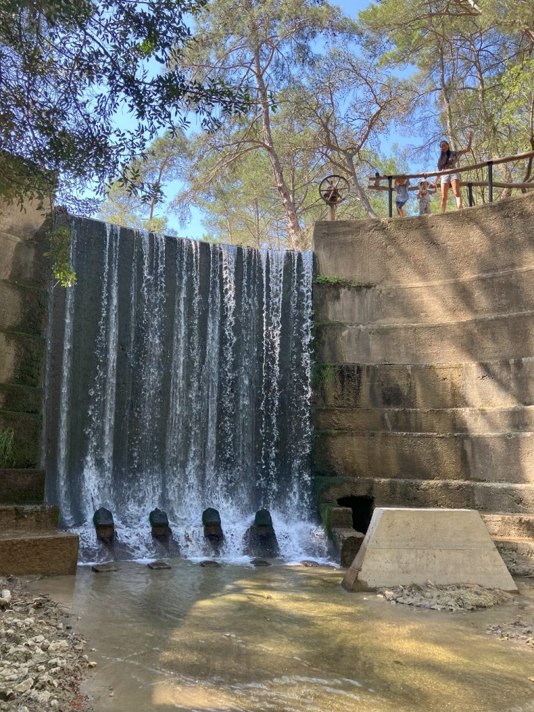 rhodes_7sources_cascade