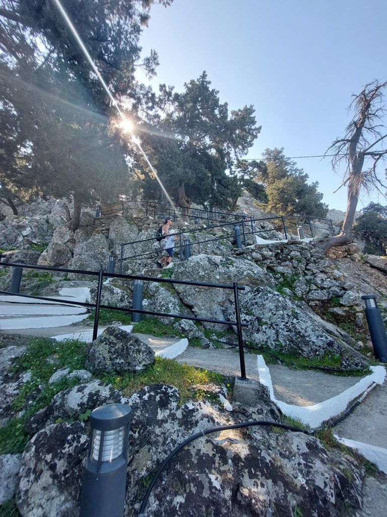 rhodes_tsambika_marches