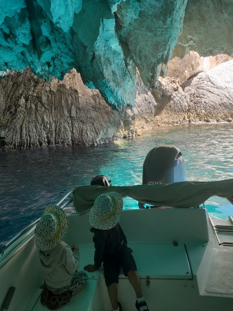 zakynthos_zakynthos_navagio_grottebleue